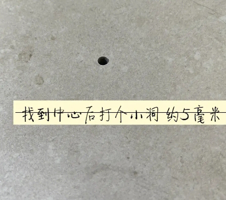东胜瓷砖空鼓维修公司专业解答在瓷砖铺贴过程中，如果砂料搅拌不均匀，将会带来以下问题